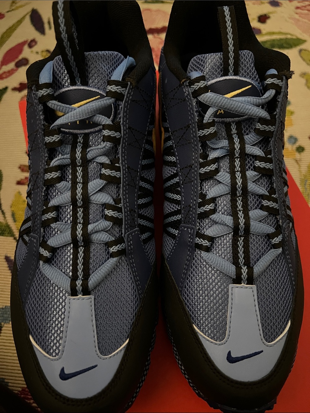 Nike Men’s Navy and Light Blue Sneakers with Gold Swoosh